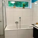 Lägenhet Gartenwohnung By Interhome *