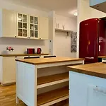 Gartenwohnung By Interhome Lägenhet